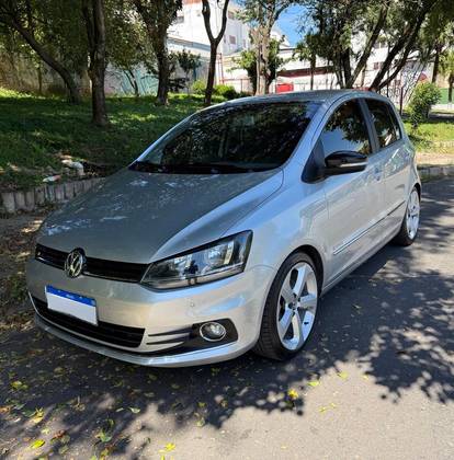 VOLKSWAGEN FOX 1.6 MSI HIGHLINE 16V FLEX 4P MANUAL VOLKSWAGEN FOX 1.6 MSI HIGHLINE 16V FLEX 4P MANUAL